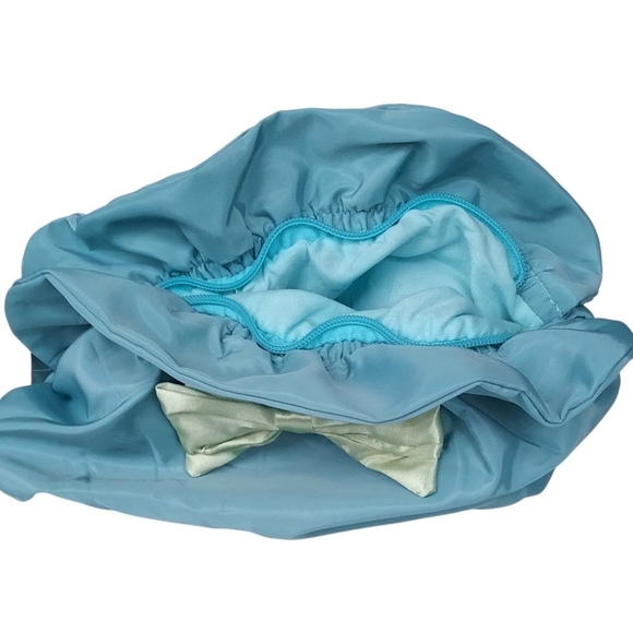 Ruffle Cosmetic Bag Francesca's Blue Taffeta With Green Bow Medium Size NWT - Picture 2 of 4